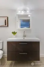 Another view of that 3/4 bathroom