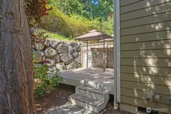 Super private deck