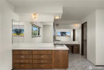 Update or create a new vision for this large ensuite bathroom.