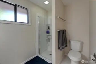 One end of primary bath.