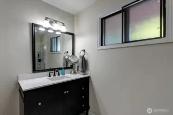 Opposite side of Primary bath.