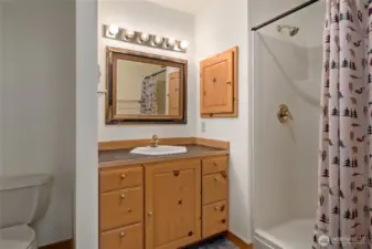 Primary bath