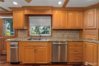 Bosch dishwasher, instahot, and beautiful views of the backyard and Mt. Rainier.