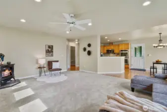 Ceiling Fan and Plenty of light