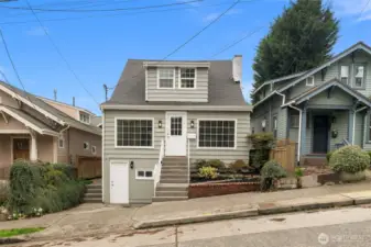 Excellent location across from Woodland Park.