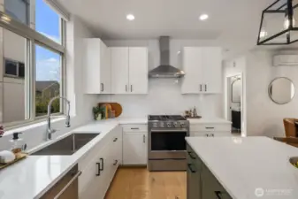 Gorgeous designer chef's kitchen