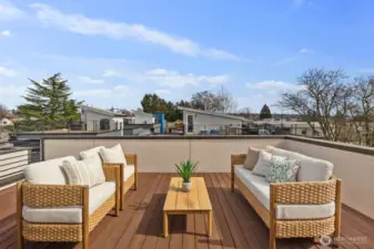 Spacious rooftop deck