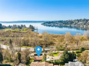 Just steps from Lake Washington and Juanita Beach!