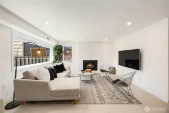 2nd gas fireplace.