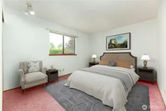 Second bedroom   (Virtual Stage photo)
