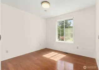 2nd Bedroom Upstairs
