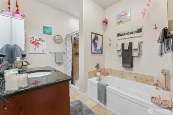 Full bathroom on main with jetted tub