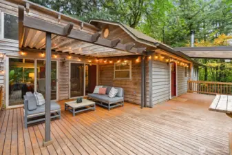 Entertainment Sized Deck