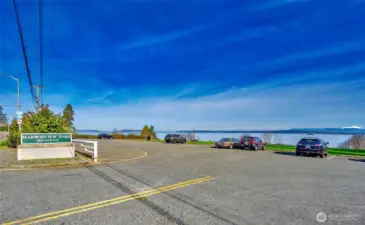 Only a block away from beautiful Harborview Park!