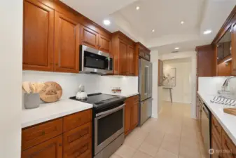 Large kitchen with lots of counter space