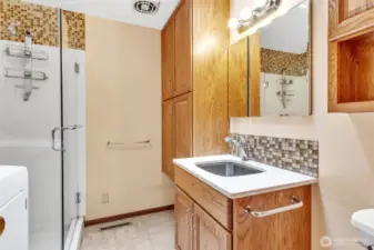 3/4 bathroom with extra deep sink. Perfect for hand washing necessities or smaller pets.