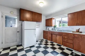 Main Floor Kitchen
