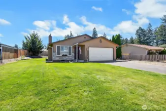 Wonderful yard with full sprinkler system.