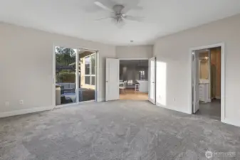 Primary Suite, patio