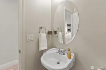 1/2 bathroom