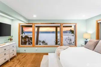 Primary bedroom on the 2nd floor had generous oversized windows.
