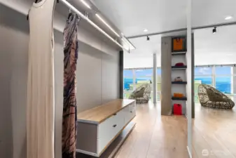 Water views even from the walking-closet