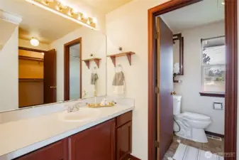 Double vanity in en-suite Primarty Bathroom.