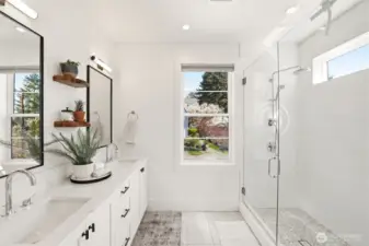 Dual vanity in the primary bath