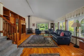 Cozy lvingroom.