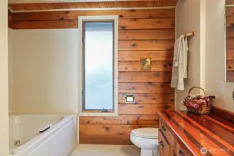 Jacuzzi tub in the primary bathroom