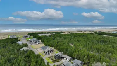 4th house in from the Pacific ocean. Just a 5 minute walk to toes in the sand