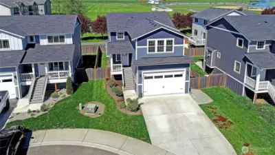 Incredible like-New 2021 Stanwood Home...