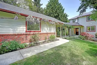 Front Exterior of Home with Shop and Breezeway