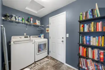 laundry room off of dining room