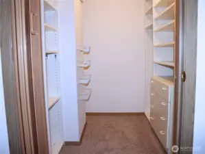 Walk-in Closet