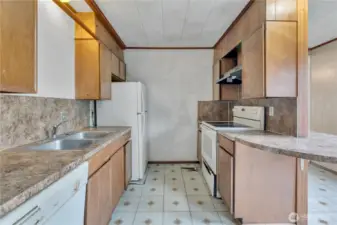 Efficient layout with plenty of storage options.