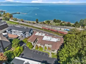 Perched above Puget Sound and Commencement Bay, this property offers ever-changing vistas, with captivating water views and waterfront activities unfolding before your eyes.