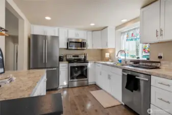 Dining rm view of kitchen