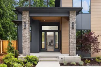 Stone Accented Grand Entry