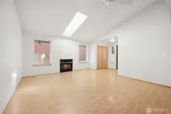 Nice big open concept to welcome you home!