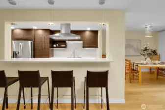 Entertainment Bar
