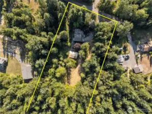 Approximate boundary lines shown for this 5-acre Arlington property. Buyer to verify all boundaries and land use to suit their needs.