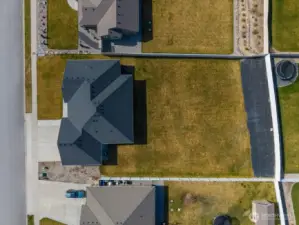 Lot's of Elbow Room Between Neighbors