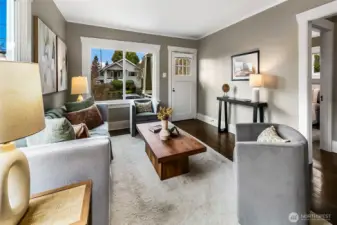 West-facing for fantastic natural light! New double-pane windows installed in 2021.