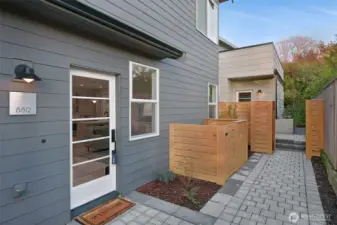 Welcome to the quietly iconic Fauntlee Hills neighborhood