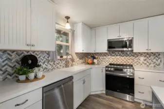 The oven includes an air fry feature!