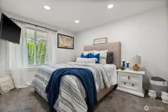 2nd bedroom