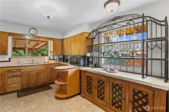Very light and bright kitchen