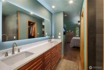 Primary bath with dual sinks and smart vanity