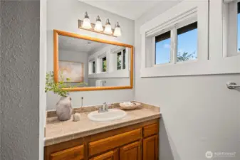 Full hall bath